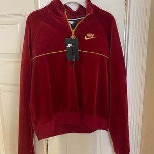 Red/GoldVelvet NikeSportswear Quarter Zip Pullover